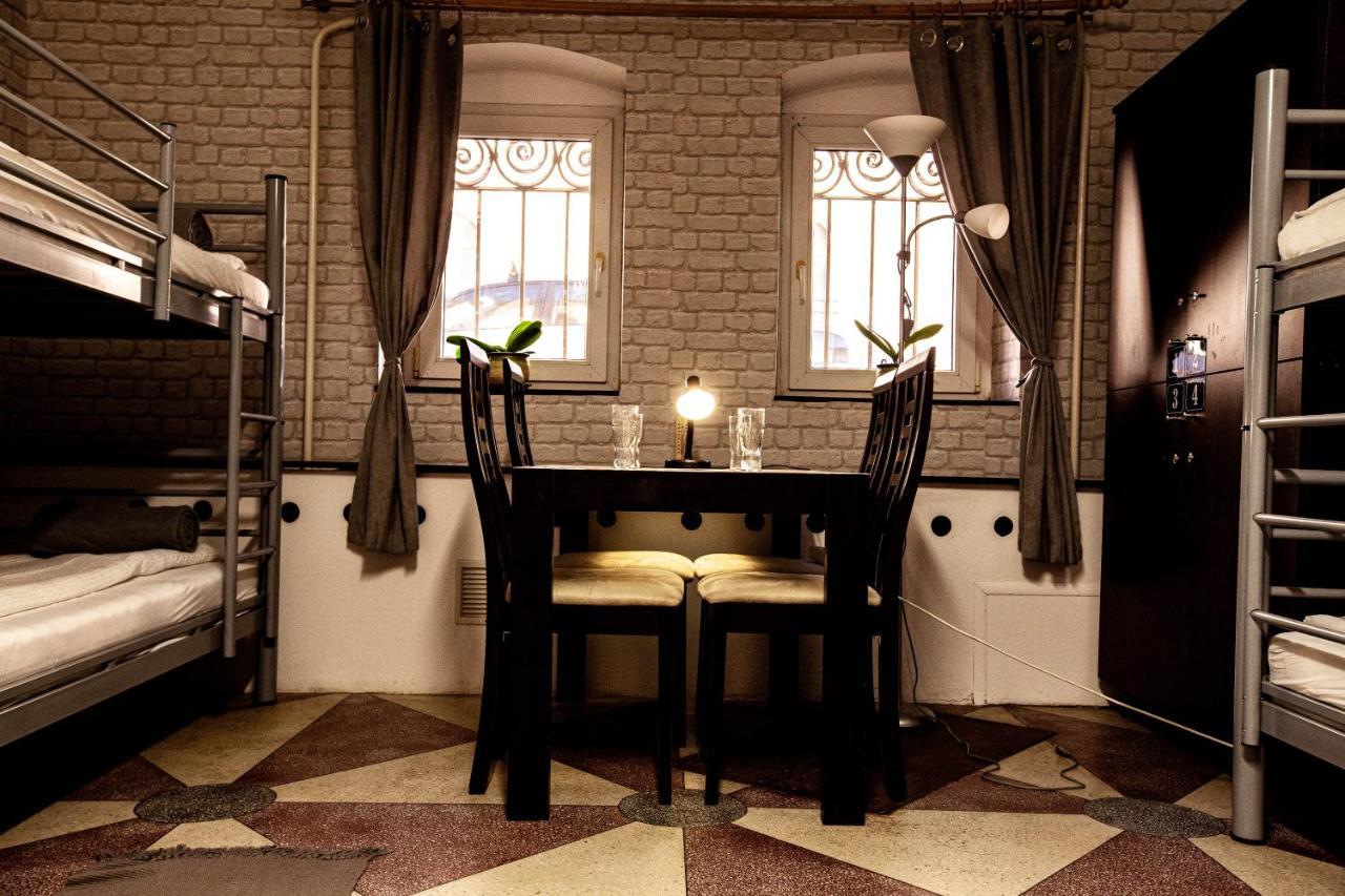 Oradea Central Hostel Dış mekan fotoğraf