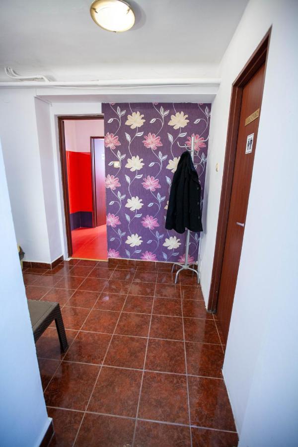 Oradea Central Hostel Dış mekan fotoğraf