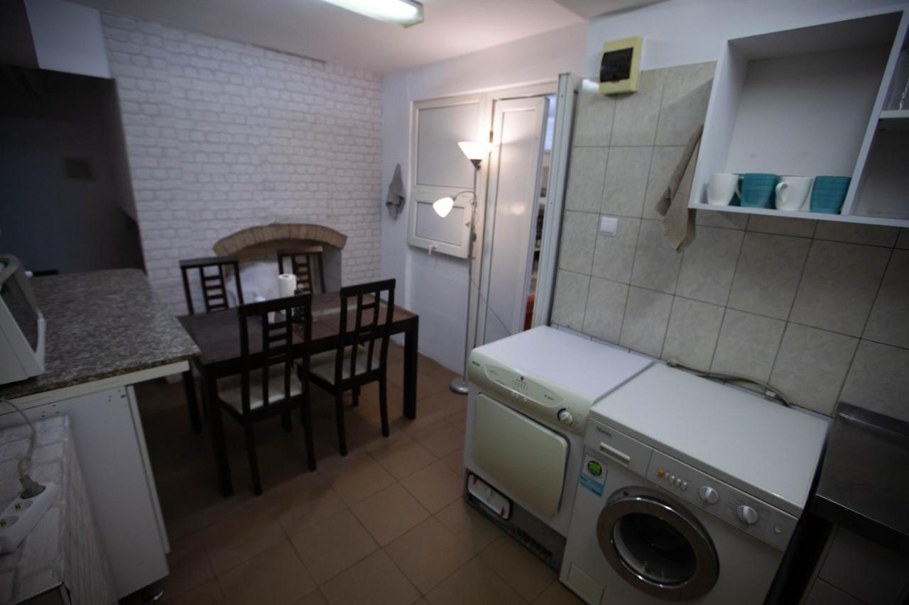 Oradea Central Hostel Dış mekan fotoğraf