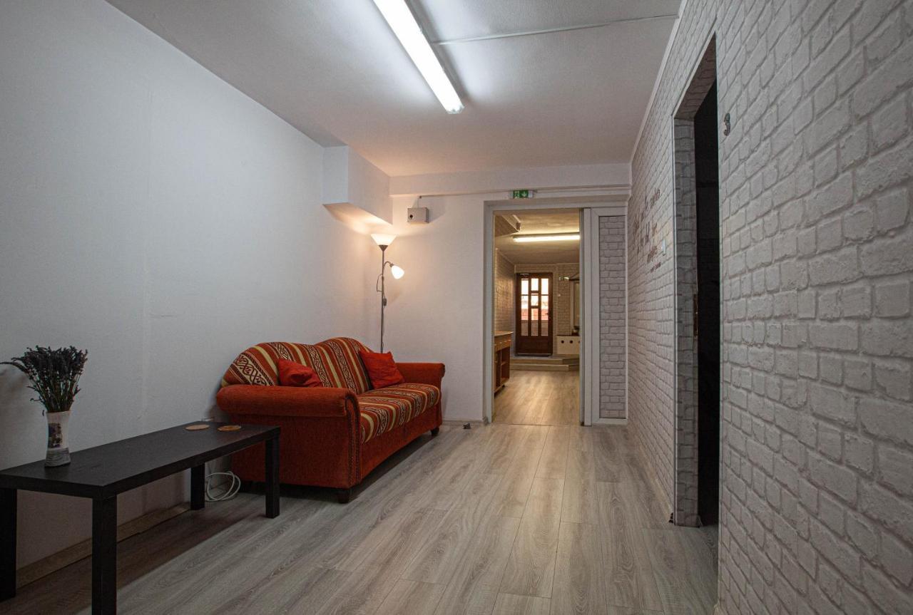Oradea Central Hostel Dış mekan fotoğraf