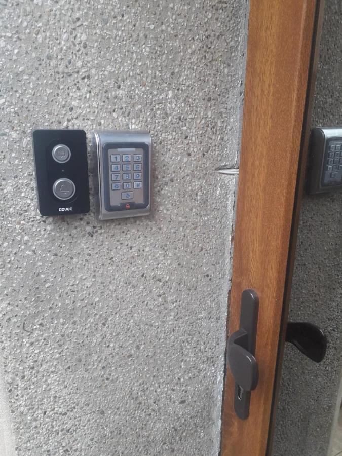 Oradea Central Hostel Dış mekan fotoğraf